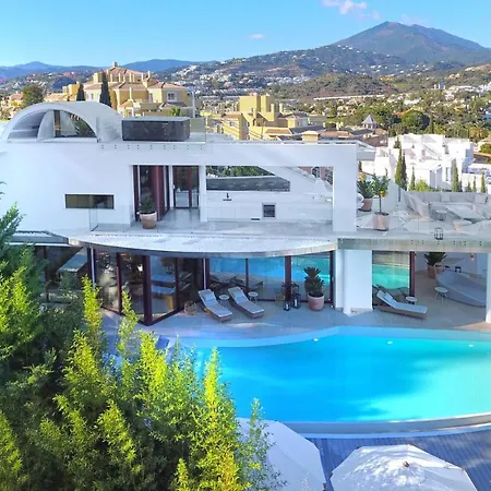 White Nueva Andalucia * Марбелья