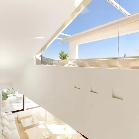 White Nueva Andalucia Вилла